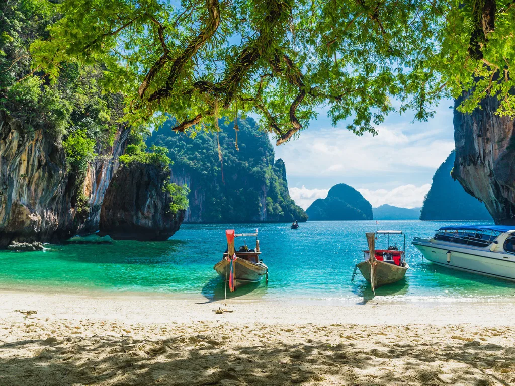 Serene Beach Retreat